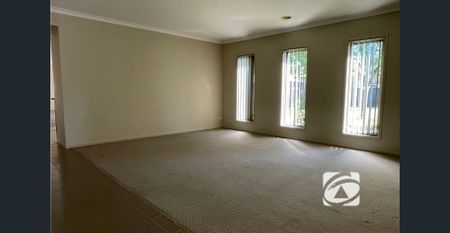 THE CHASE ESTATE - Photo 3