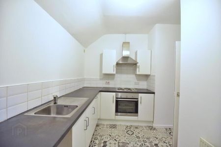 Flat 2, 48 Southwell Road, Bangor, BT20 3AQ - Photo 2