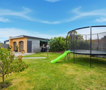Charming Family Home with Solar Panels - Photo 2