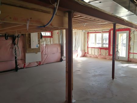 For Lease - 37 Ladder Crescent, East Gwillimbury, Ontario - Photo 2