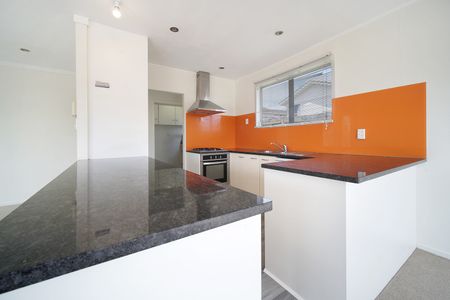 Sun Filled Family Home in Massey - Photo 4