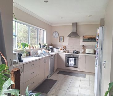 Charming home - sunny and spacious - Photo 6