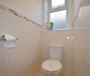 3 bedroom detached house to rent - Photo 4