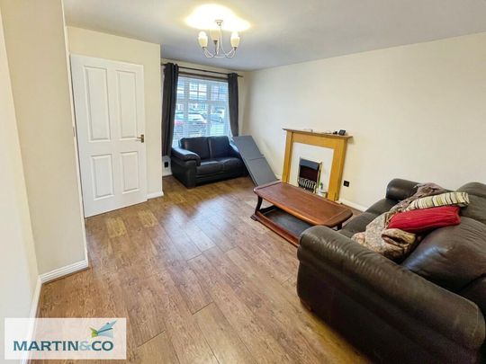 3 bedroom end of terrace house to rent - Photo 1