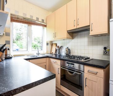 Holden Road, North Finchley, London, N12 - Photo 4