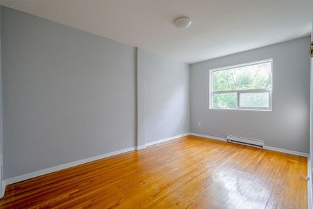 For Lease - 1346 Queen Street Unit# 1, Toronto, Ontario - Photo 3