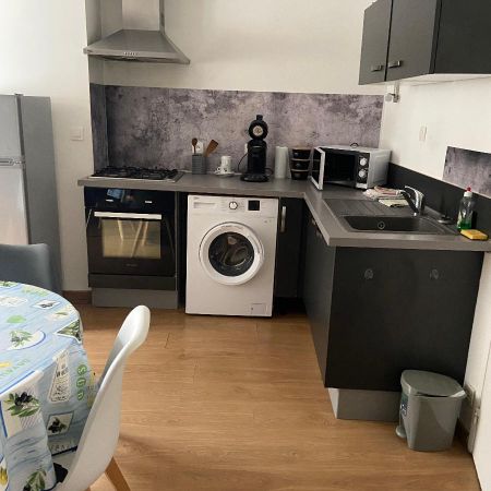 Location Appartement 2 pièces 38m² MILLAU 12100 - Photo 3