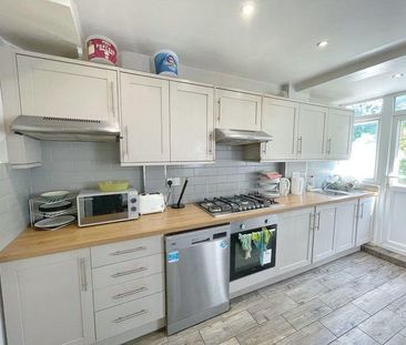 1 bedroom in a house share to rent - Photo 6