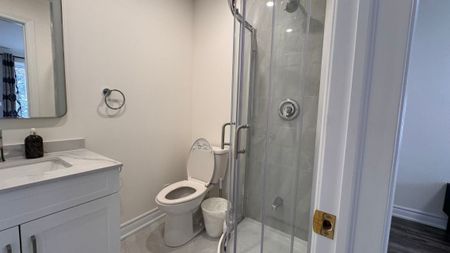 For Lease - 60 Paperbirch Drive Unit# UPPER, Toronto, Ontario - Photo 2