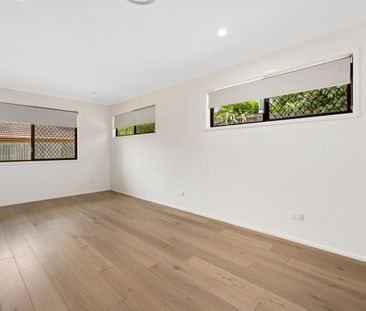 28 McDougall Street, Sherwood QLD 4075 - House For Rent | Domain - Photo 2