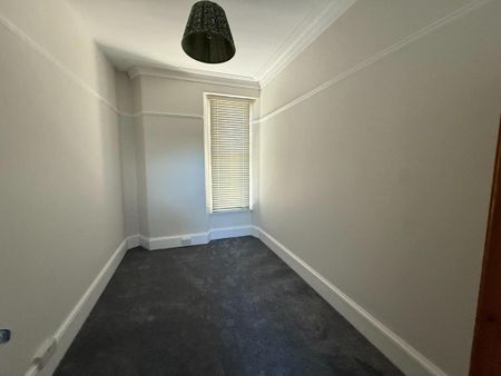 5 bedroom terraced house to rent - Photo 2