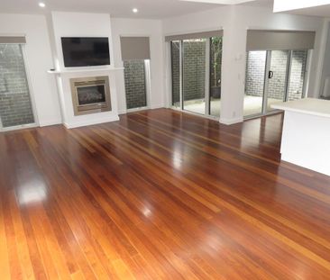 MODERN THREE BEDROOM HOME IN LAKE WENDOUREE - Photo 1