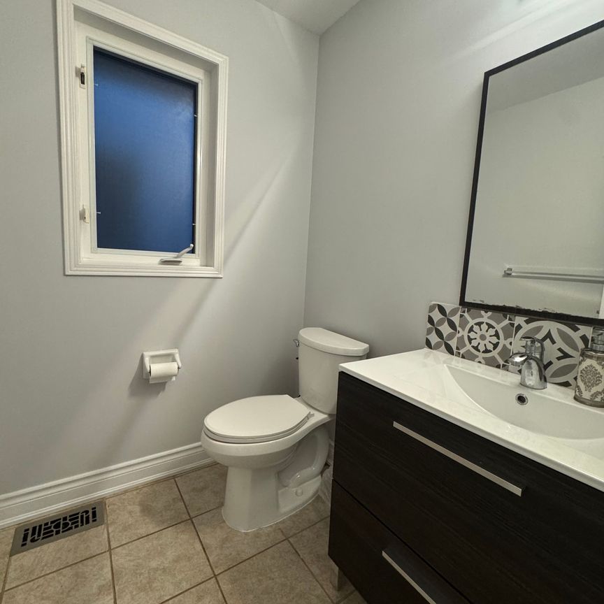 For Lease - 3104 Turbine Crescent, Mississauga, Ontario - Photo 1
