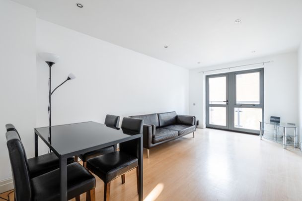 2 Bed Flat, Hoxton Square, N1 - Photo 1