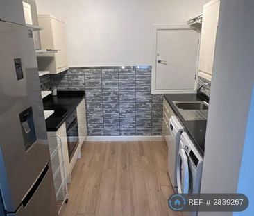 1 bedroom flat to rent - Photo 6