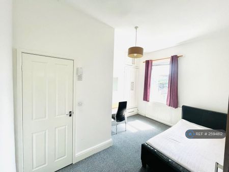 2 bedroom terraced house to rent - Photo 4