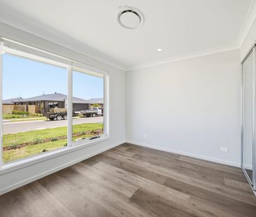 Stunning Four Bedroom Home - Ducted Air-Con, Alfresco, Picturesque ... - Photo 2