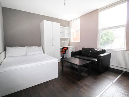 Studio to rent - Photo 3