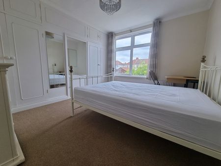 5 Bed Terraced House, Kipling Road, BS7 - Photo 3
