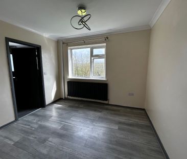 Heol Llethryd, Pontyberem, Llanelli, Carmarthenshire, SA15 5EP - Photo 4