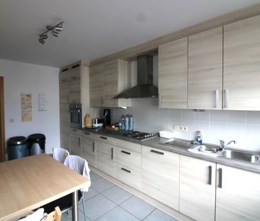 Bel-étage met 2 slaapkamers, 2 terrassen en garage gelegen te Opwij... - Photo 5