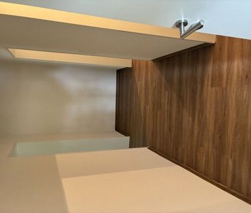 Helle 3-Zimmer-Wohnung-komplett saniert, ruhig und dennoch zentral ... - Foto 1