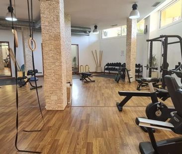 Luxury Apartment for rent in Nueva Andalucia, Andalusia - Photo 2