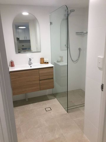 QUEST MANLY (PREVIOUS NAME) - FULLY FURNISHED HOLIDAY APARTMENT IN "GRAND ESPLANADE" - Photo 2