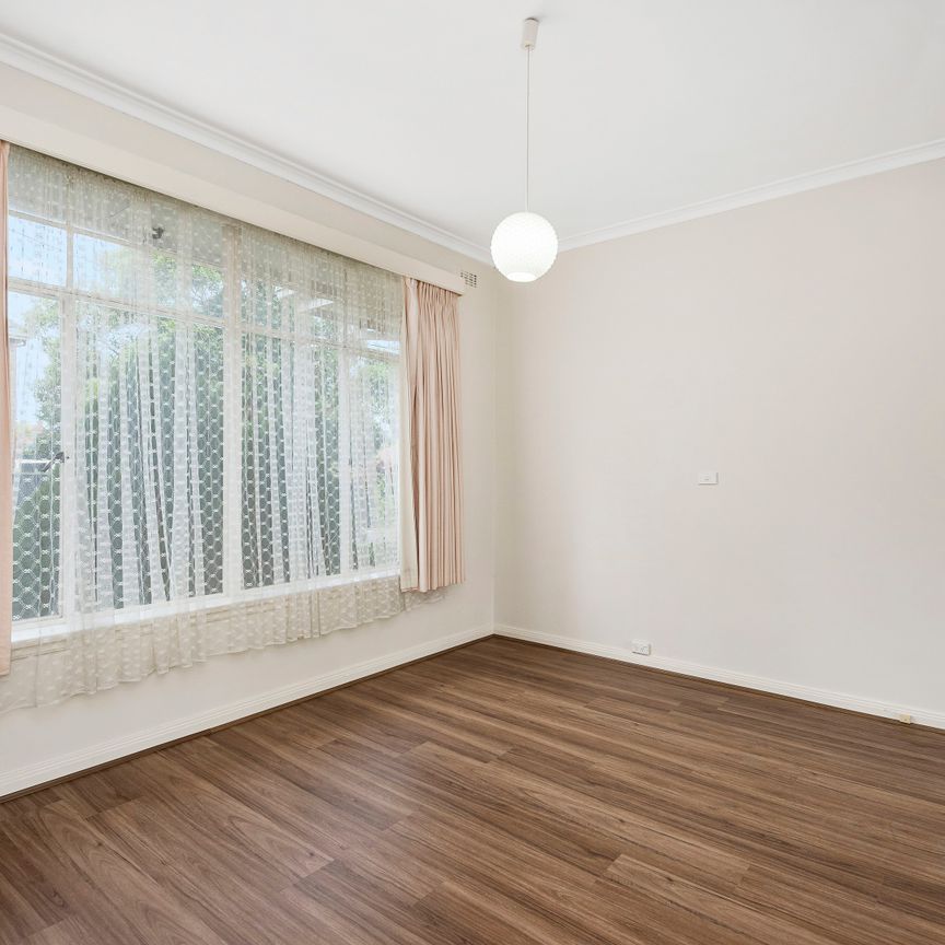 26 Walbundry Avenue, Balwyn North VIC 3104 - House For Rent | Domain - Photo 1