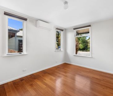 Conveniently Situated! - Photo 3