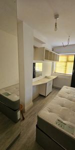 5 Bed Detached House, Kenton Road, HA3 - Photo 4