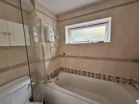 2 bedroom end of terrace house to rent - Photo 5