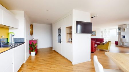 Location Appartement 3 pièces 115m² LYON 9ème - Photo 3