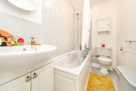 3 bedroom house to rent Riddles Drive, Colchester, CO4 - Photo 5