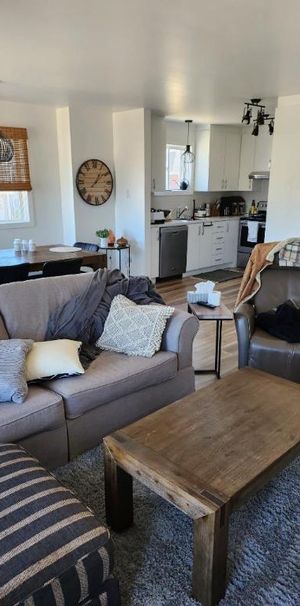 Très beau 4 1/2 NDP Champs Élysées - Photo 1