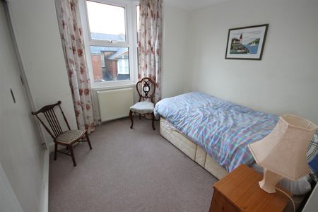 4 bed Terraced House for let - Photo 2