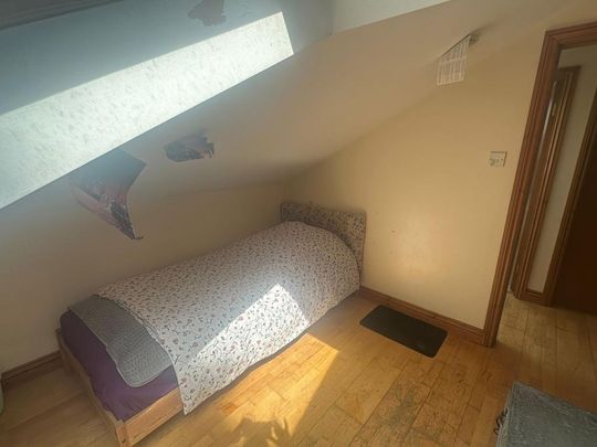 2 bedroom flat share to rent - Photo 1