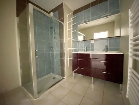 Location Appartement 3 pièces 73m² TOURS 37100 - Photo 3
