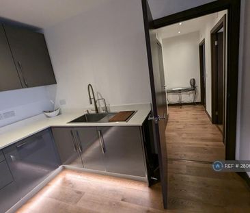 2 bedroom flat to rent - Photo 6