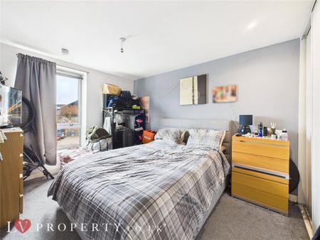 2 bedroom apartment to rent - Photo 5