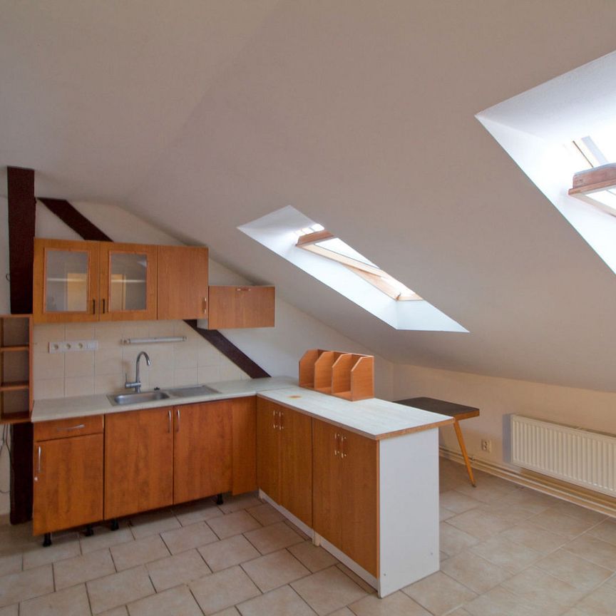 Pronájem bytu 2+kk 45 m² - Photo 1