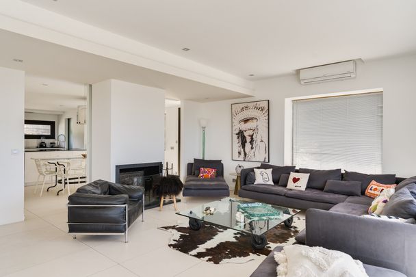 Location Maison 7 pièces 328m² CASSIS 13260 - Photo 1