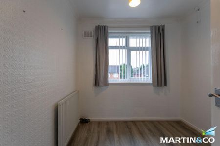 3 bedroom semi-detached house to rent - Photo 4