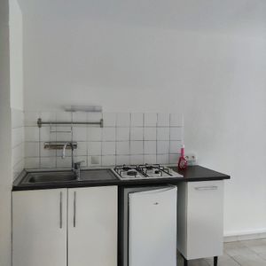 Location Appartement 2 pièces 30m² SETE 34200 - Photo 2