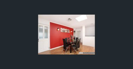 Prestigious Family Home In Outstanding Location - Photo 3