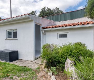 Sunny House with Pool in Alcoitão - Photo 5