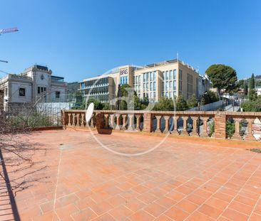 House for Rent on General Vives Street - Photo 2