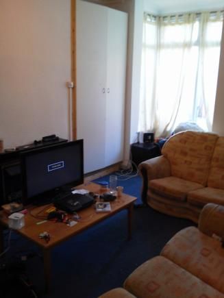 4 Bed - Brudenell Street, Hyde Park, Leeds - Photo 2