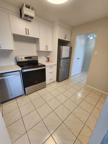 For Lease - 3695 Kaneff Crescent Unit# 1803, Mississauga, Ontario - Photo 3