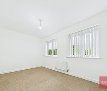 Terraced House to rent on - Photo 4